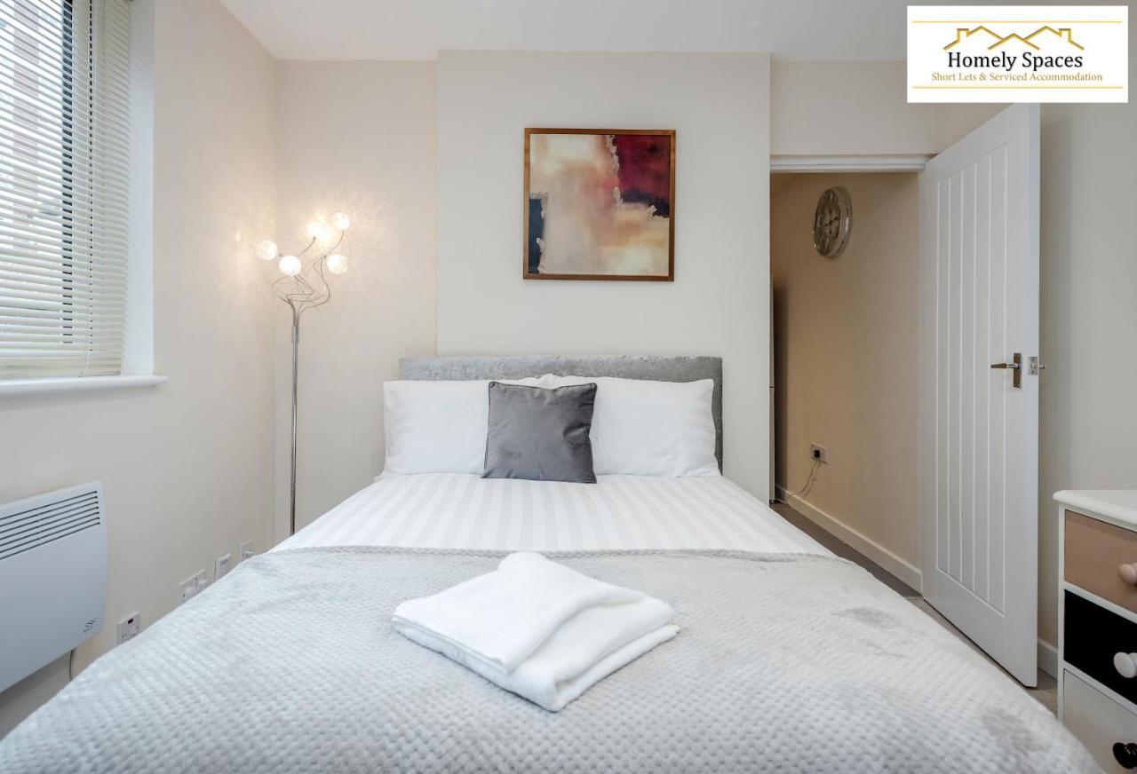 Bedford Hospital Victoria Apartments A And B By Homely Spaces Short Lets & Serviced Accommodation Exterior photo