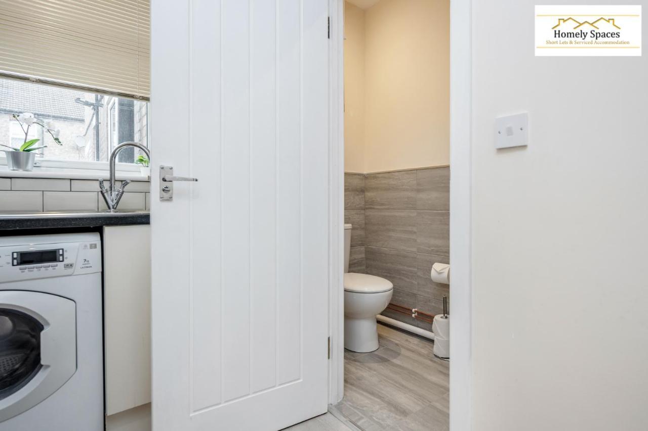 Bedford Hospital Victoria Apartments A And B By Homely Spaces Short Lets & Serviced Accommodation Exterior photo